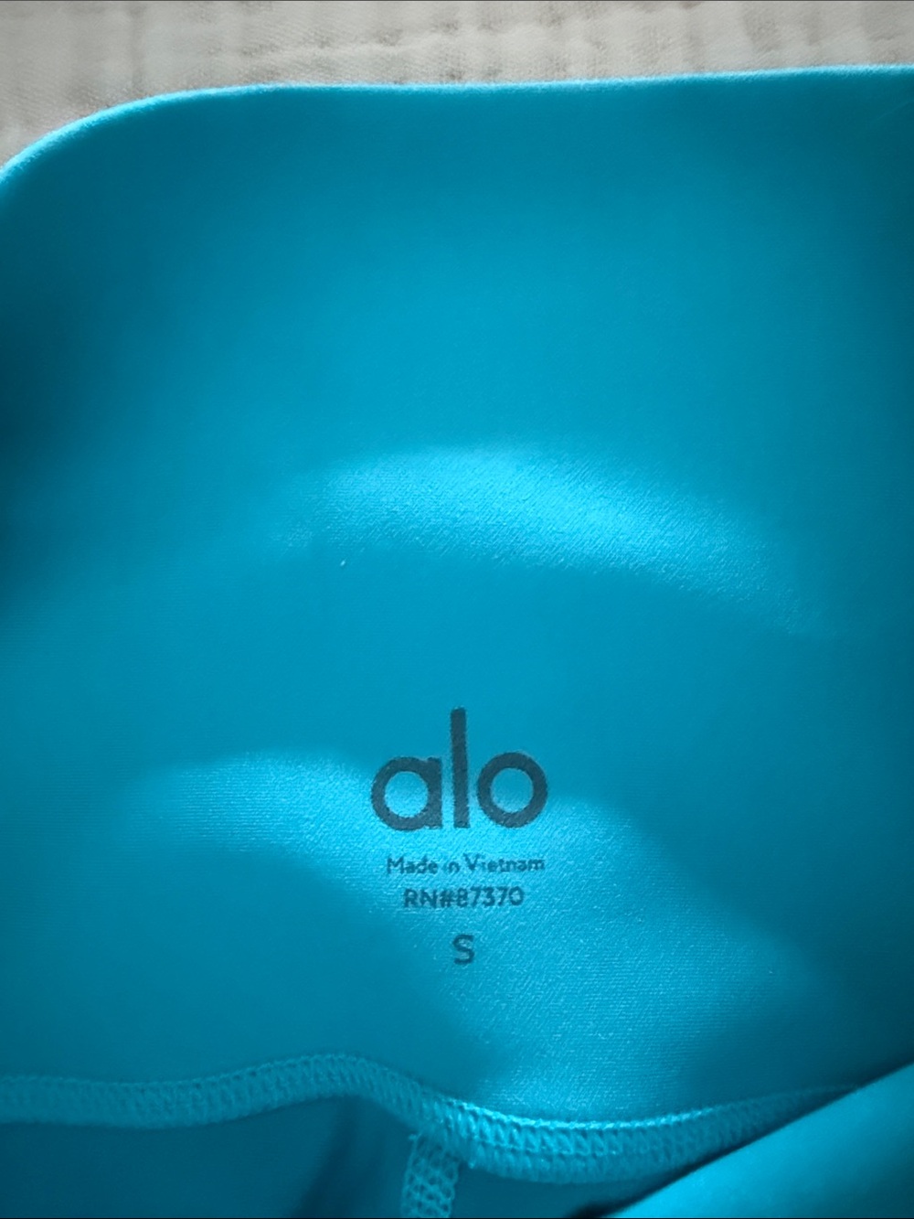 Turquoise Alo Yoga set - Picture 4 of 5
